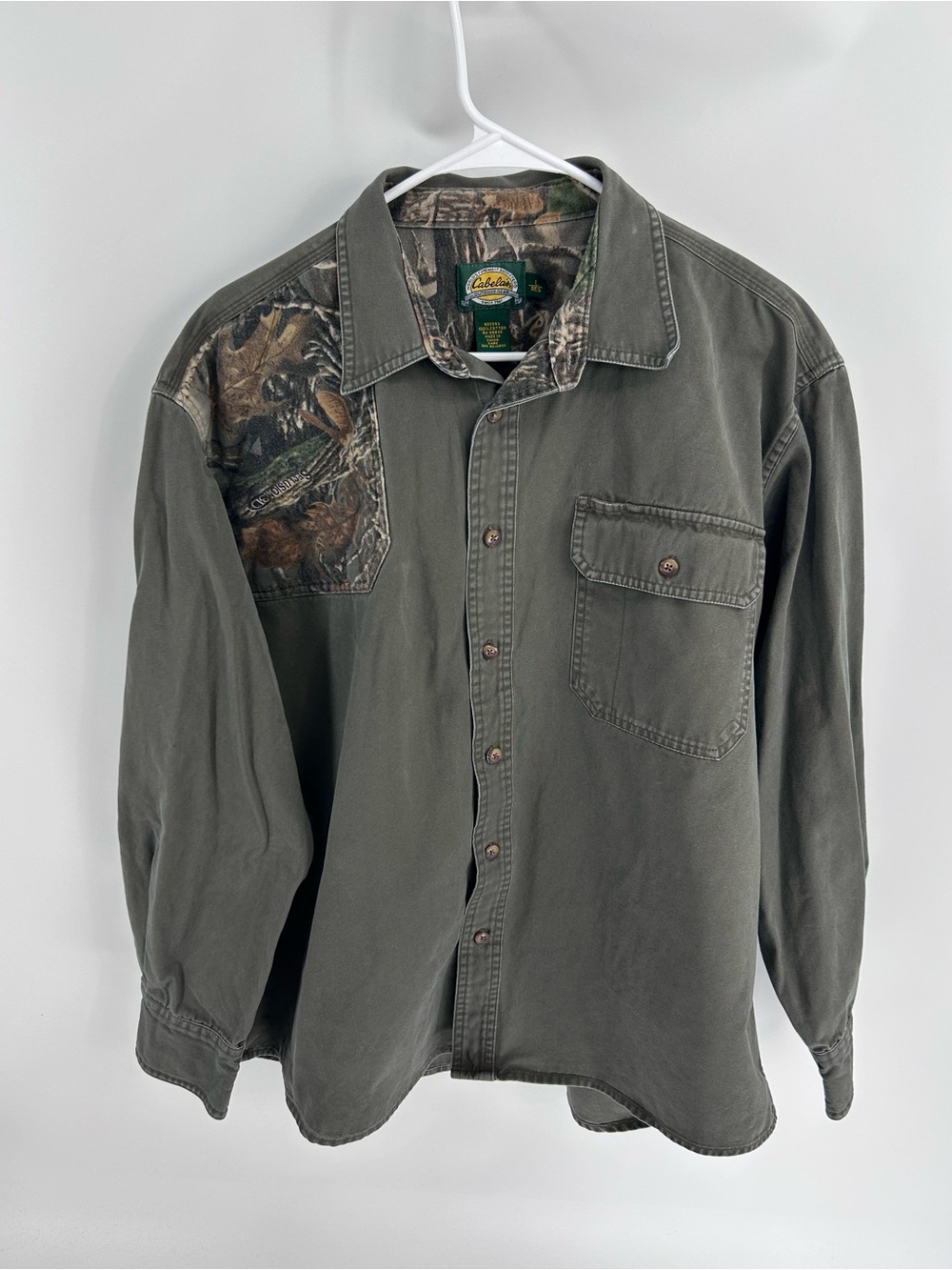 Cabela's Men’s Camo Shooting Shirt -‎ Size Large